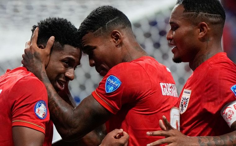 Panamá se acordó de atacar y le ganó al local