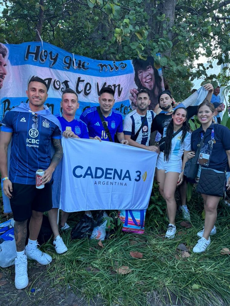 Los hinchas de Talleres en el banderazo argentino.