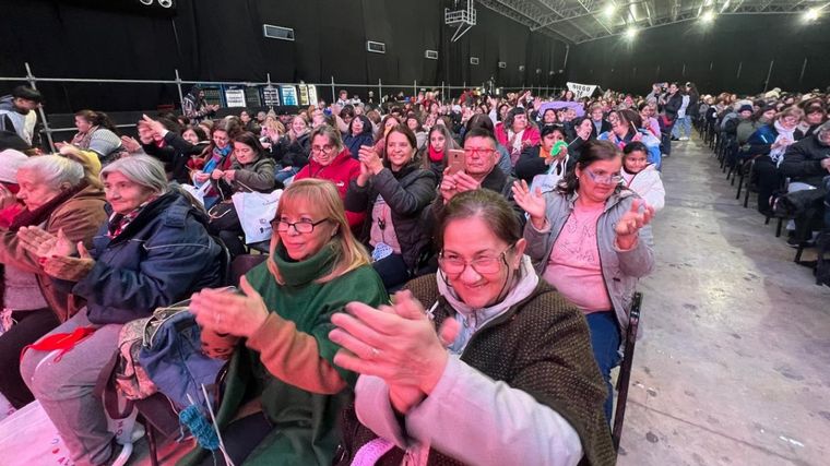 Temprano llegaron las tejedoras para una la edición de 