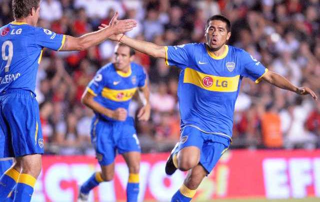 Juan Román Riquelme quiere volver a festejar esta noche en la Bombonera.