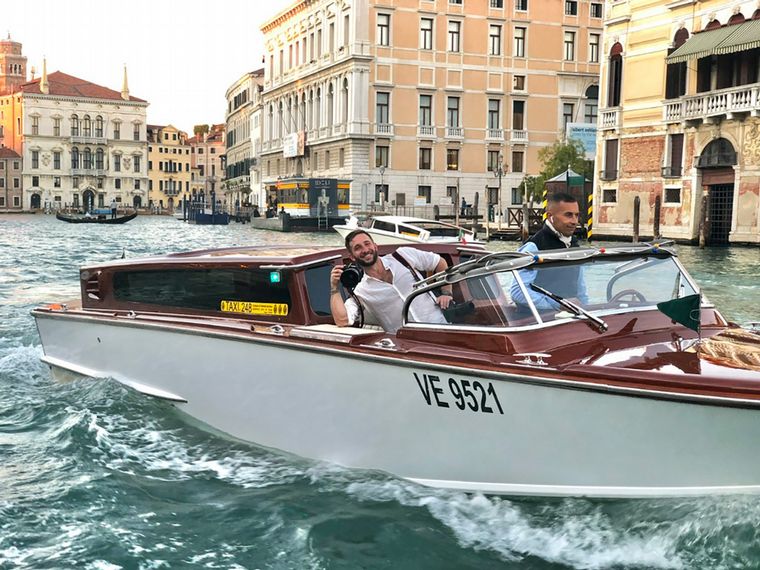 Sandoná trabajó en distintos lugares del mundo.