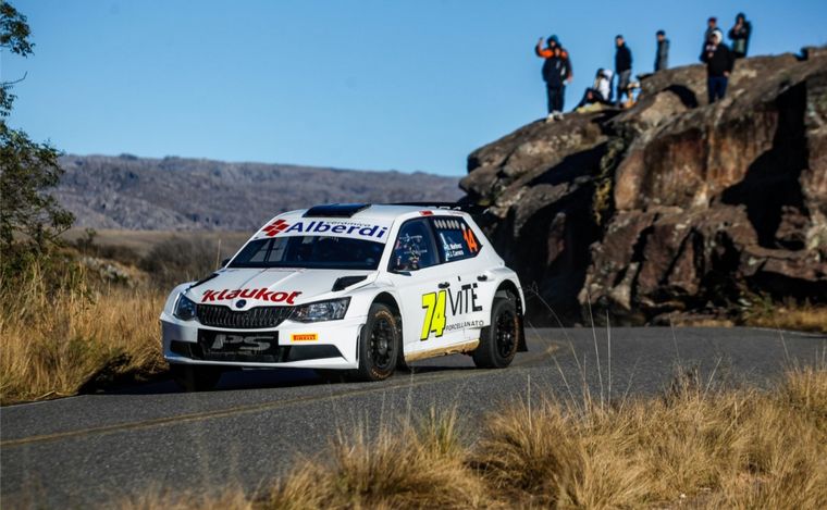 Martínez-Carrera lideran el Rally de Villa Carlos Paz por el Rally Cordobés
