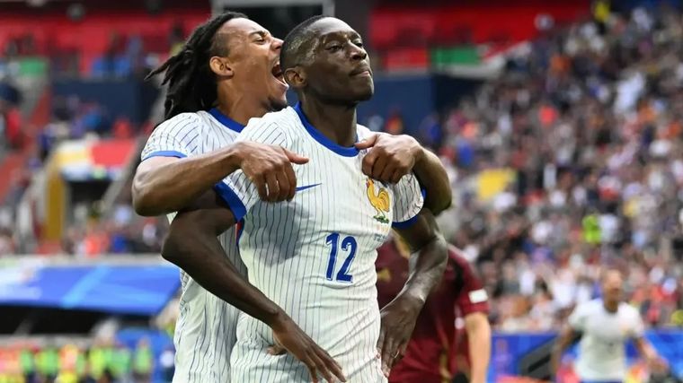 Francia sacó chapa de candidato y le ganó a Bélgica y avanza a cuartos de final