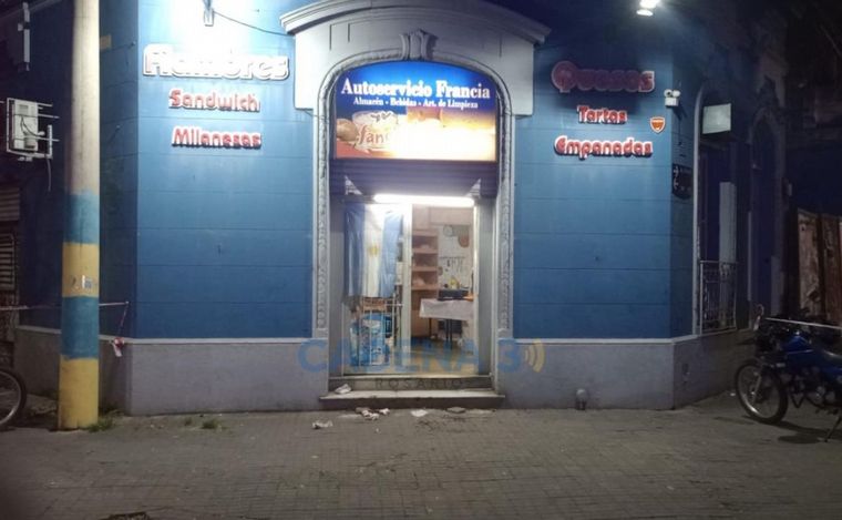 Hirieron a un gendarme en el robo a un comercio del macrocentro de Rosario.