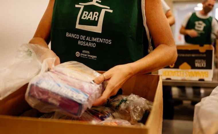 Asistencia del Banco de Alimentos de Rosario (BAR).