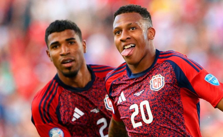 Costa Rica le gana a Paraguay desde el arranque. (Foto:@CopaAmerica)