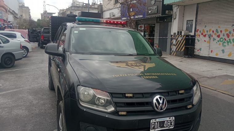 Operativo antinarcótico en el centro de Córdoba.