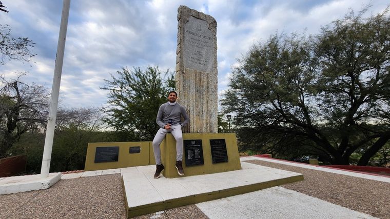 El Monumento Memorial de la Fundación de Córdoba, ubicado en Barrio Yapeyú