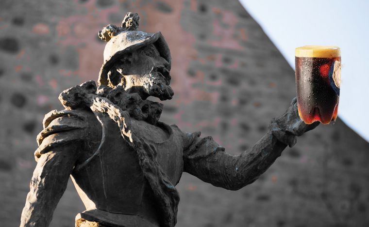 Collage Juan Pérez Gaudio.