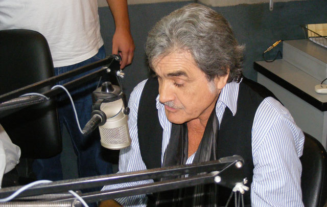 Lito Cruz visitó los estudios de <b>Cadena 3</b>
