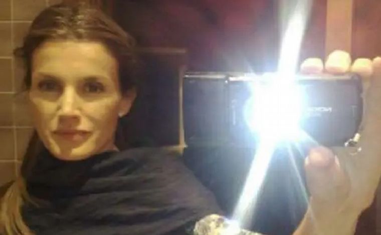 El posteo de una foto íntima puso en aprietos a Letizia y la familia real española.