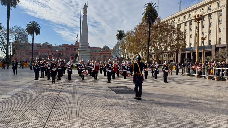 Cambio de guardia en Plaza de Mayo. 