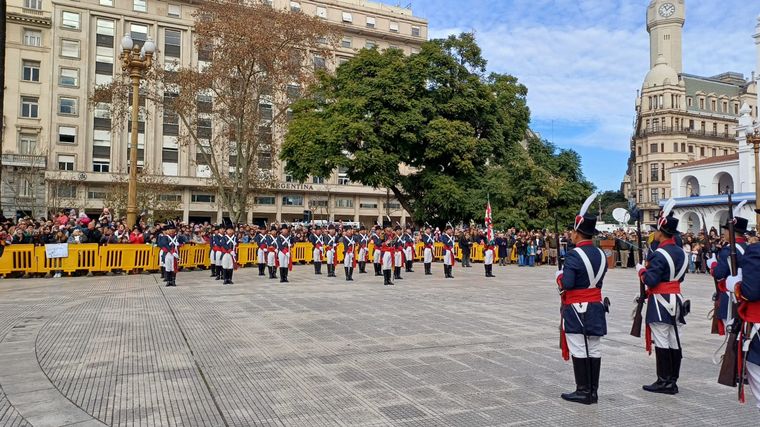 Cambio de guardia en Plaza de Mayo. 