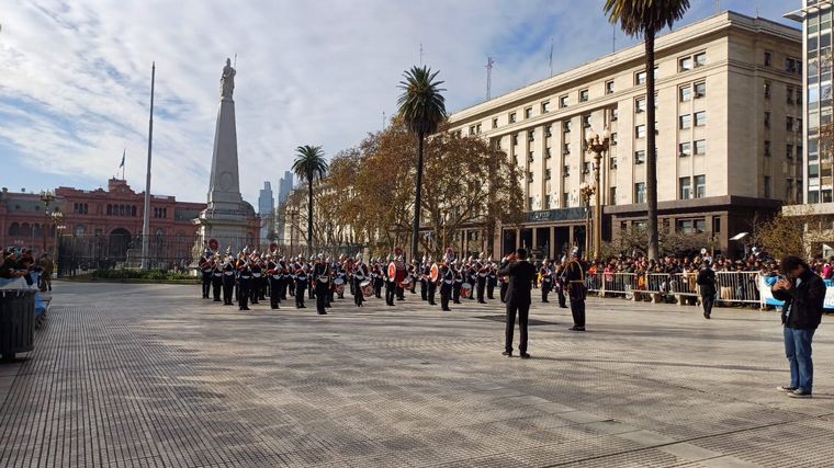 Cambio de guardia en Plaza de Mayo. 