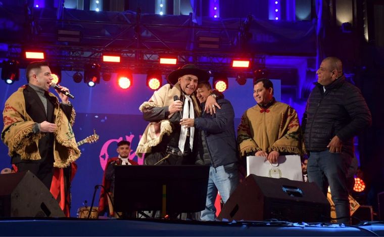 Una multitud en la celebración de la independencia. (Foto:Gobierno de Tucumán)