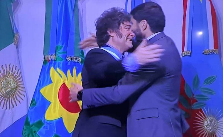 Tras firmar el Pacto de Mayo, Pullaro regresa para encabezar actos en Rafaela.