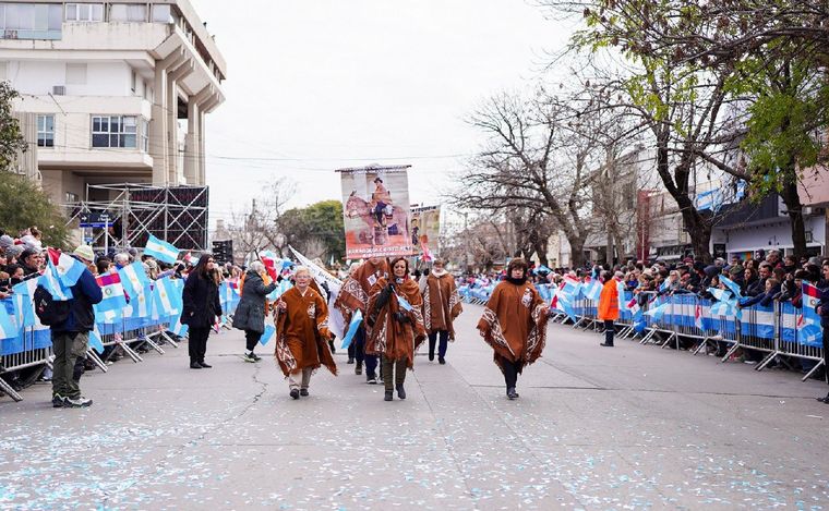 Así fue el desfile por el Día de la Independencia en Río Tercero. (Foto/Gob. Córdoba)