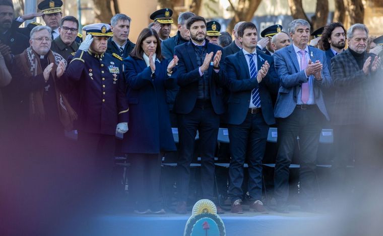 Pullaro celebró el Pacto de Mayo, pero volvió a pedir obras de infraestructura.