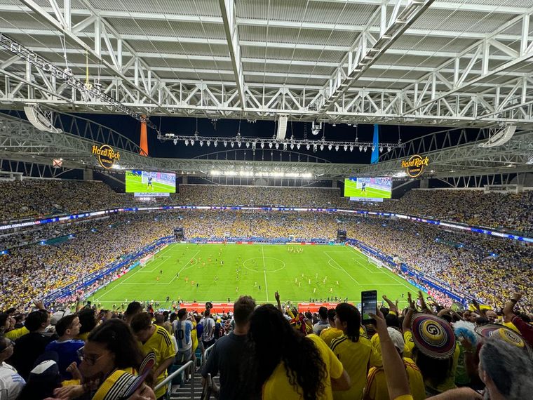 El Hard Rock Stadium repleto en la final de la Copa América