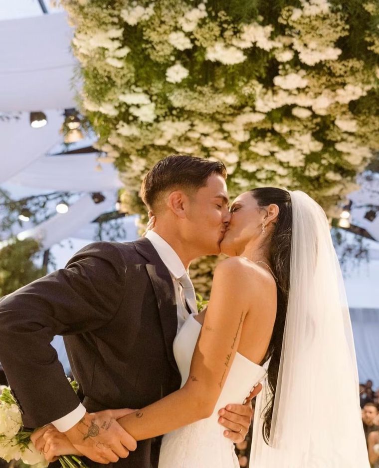 Casamiento de Dybala y Oriana Sabattini. 
