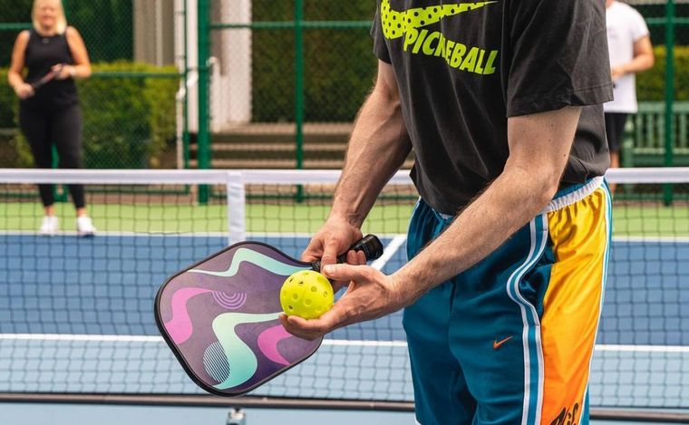 El pickleball, el deporte que puede desplazar al tenis.