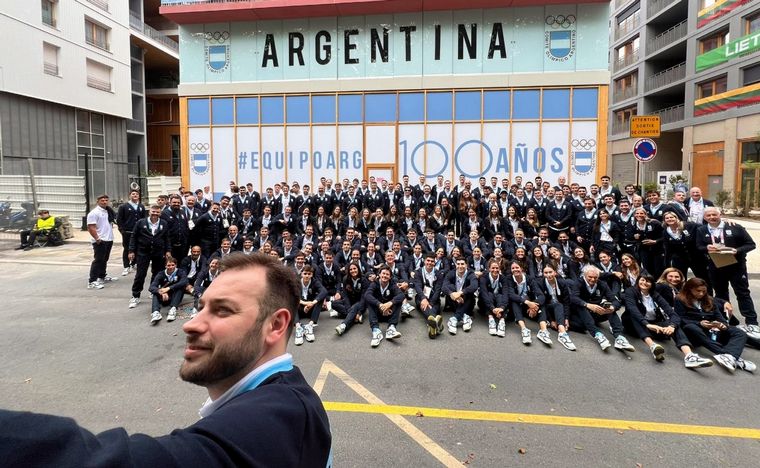 Argentina en la apertura de los Juegos Olímpicos de París 2024 (Foto: @prensaCOA).