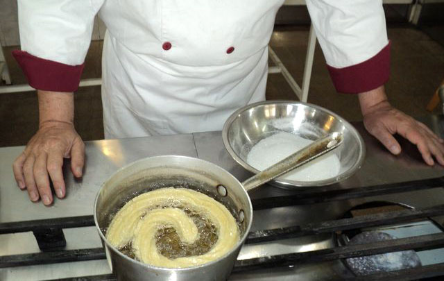 Paso a paso para la preparación de churros