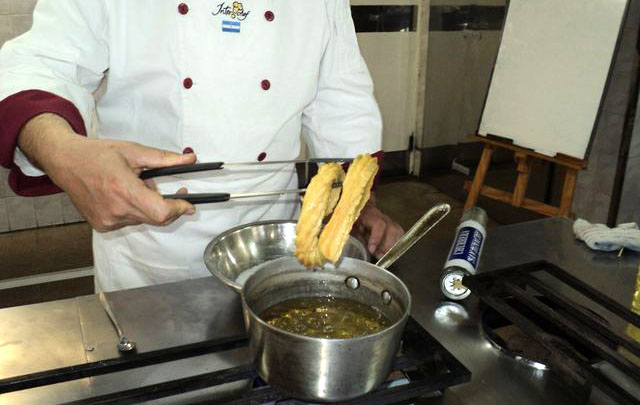 Paso a paso para la preparación de churros