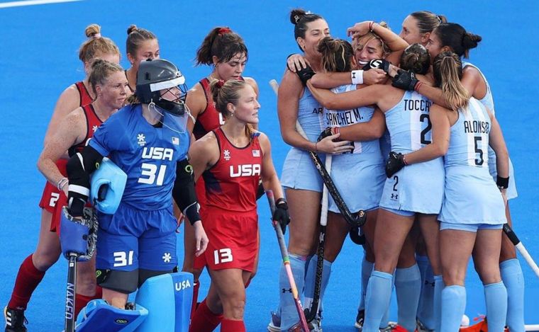 Las Leonas vencieron a Estados Unidos en el debut. (Foto:X)