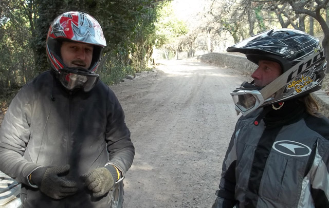 La travesía comienza desde la base de SPORTQUAD, en La Falda. 