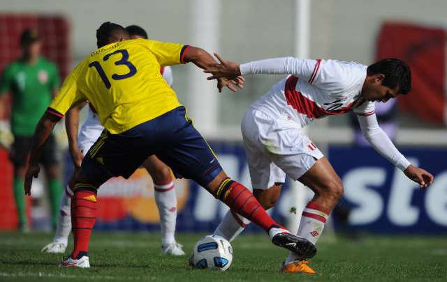 FOTO: Colombia y Perú no se sacan ventajas en el Mario Alberto Kempes.