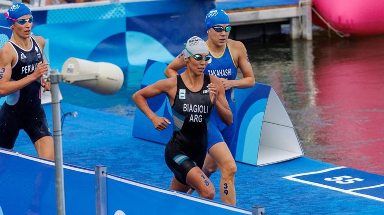 Romina Biagioli en la prueba de triatlón