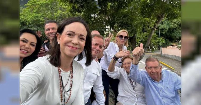 Machado y Urrutia pasaron a la clandestinidad en medio de advertencias de Maduro