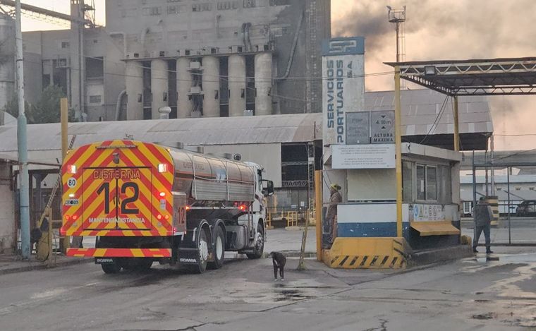 Los Bomberos en el Puerto.