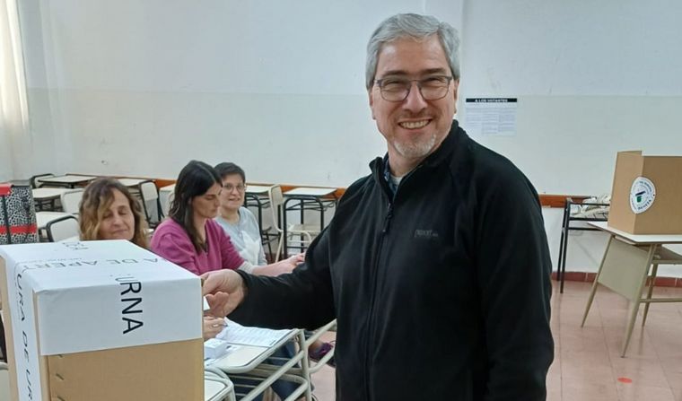 El vecinalista Eduardo Pizzi será el próximo jefe comunal de General Deheza. 