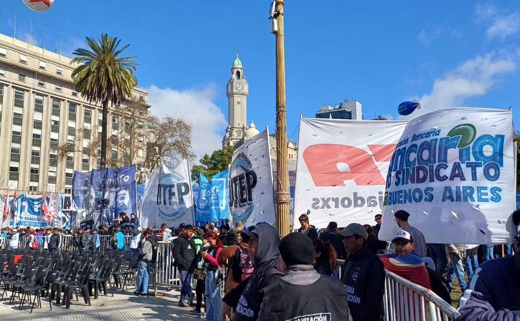 Marcha de la CGT en Buenos Aires. (Foto: Orlando Morales/Cadena 3)