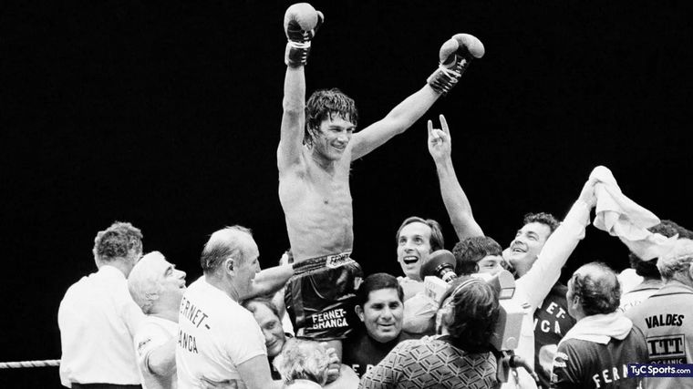 Carlos Monzón: arriba del ring tocó el cielo, abajo se hundió en el infierno