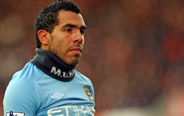 Es incierto el futuro futbolístico de Carlos ''El Apache'' Tevez.