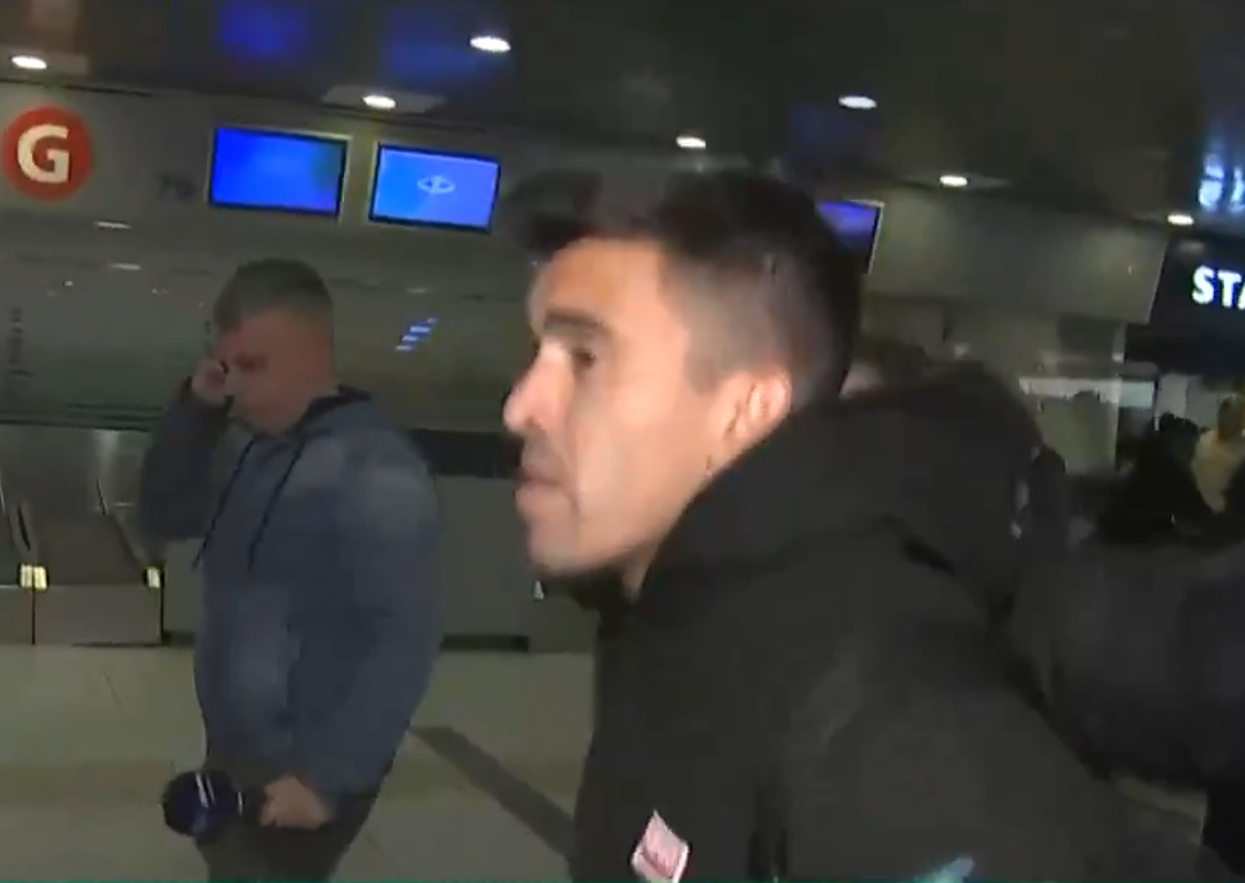 Acuña llegó al país y será refuerzo de River en las próximas horas
