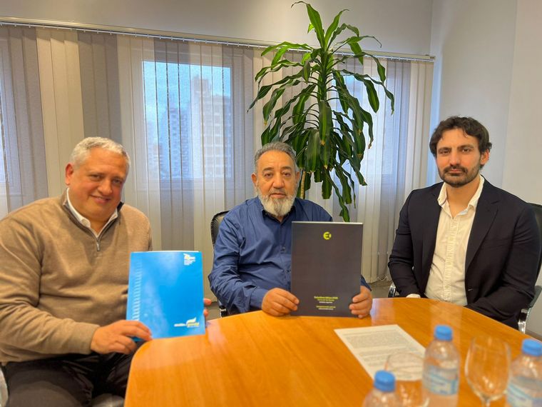 Acuerdo entre Huawei y Agec para construir un parque solar en Córdoba.