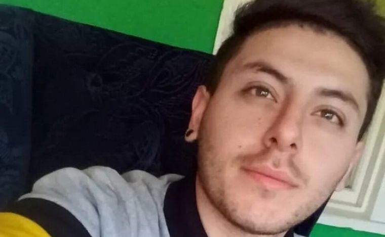 Santiago Molina, el joven cordobés internado en México con viruela del mono. (Redes)