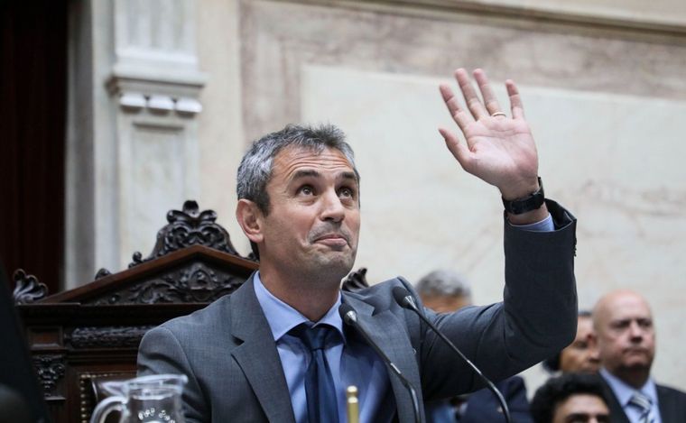 Menem: "El déficit fiscal es el principal problema que estamos enfrentando"