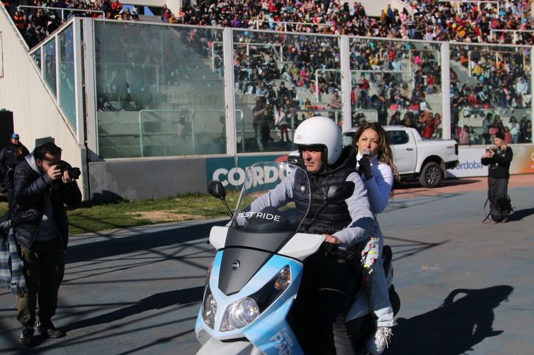 Color y alegría en el Kempes por el Día del Niño de Cadena 3