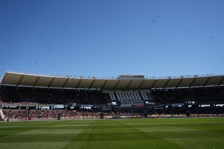 Color y alegría en el Kempes por el Día del Niño de Cadena 3