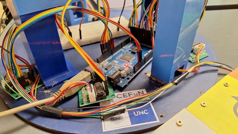 Estudiantes de la UNC adaptaron un juego para personas con discapacidad