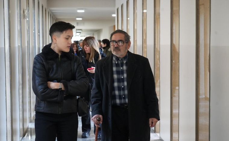 El papá de Anahí Bulnes, en el juicio contra Campos Matos. (Daniel Cáceres/Cadena 3)