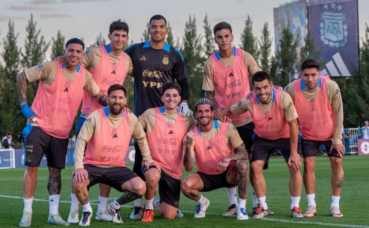 La Selección argentina, entrenando en Ezeiza. (Foto: Prensa AFA)