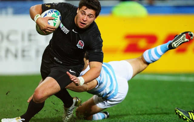 El partido fue planteado con mucha dureza física por los dos equipos.