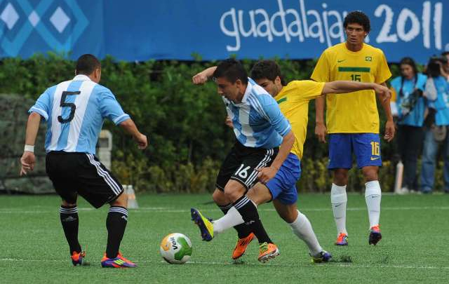 El clásico del sur terminó igualado.