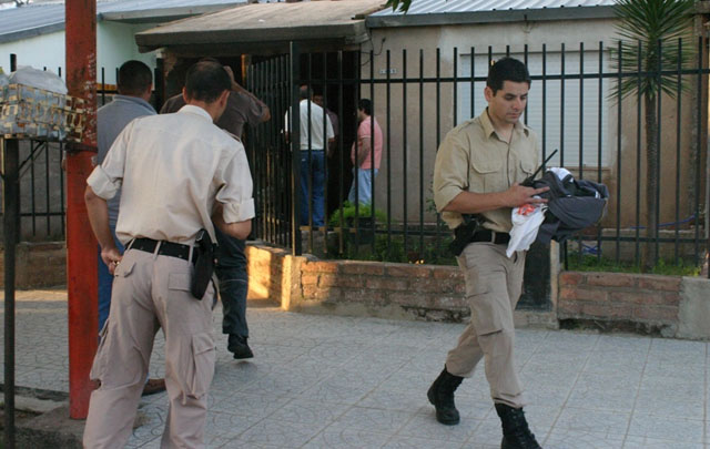 El asesinato de la muchacha ha generado una fuerte controversia judicial.